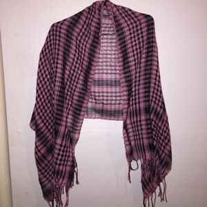 pink Palestinian scarf‎